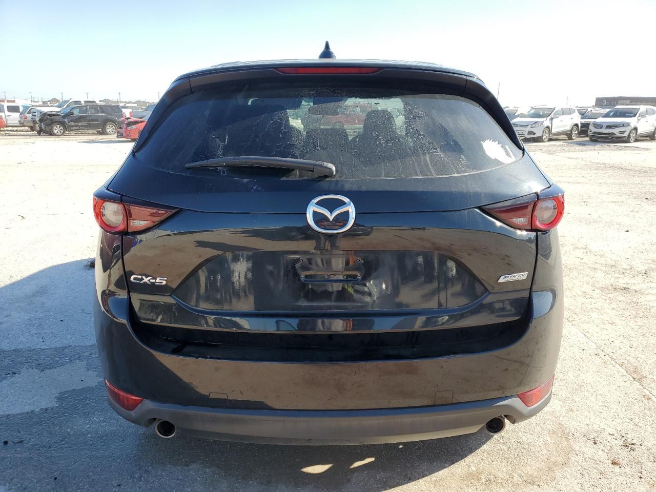 JM3KFACM5J1466327 2018 Mazda Cx-5 Touring