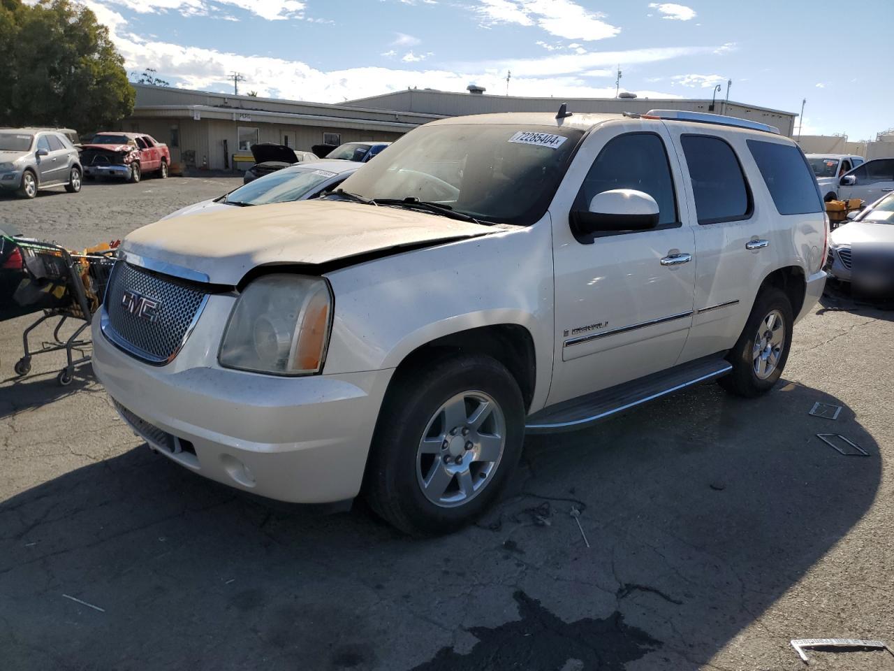 2009 GMC Yukon Denali VIN: 1GKFK03209R195063 Lot: 72285404