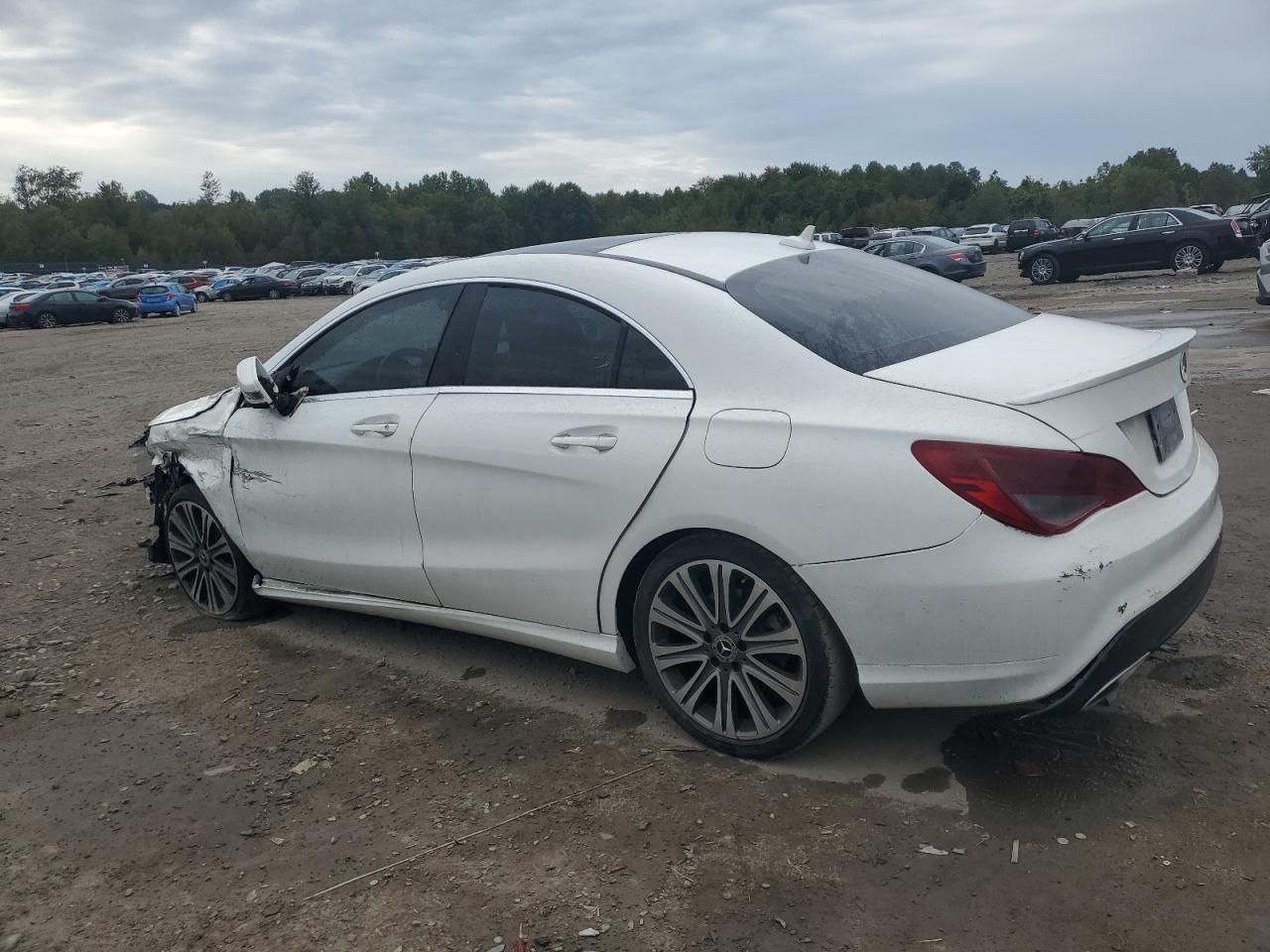 WDDSJ4GB9JN640268 2018 MERCEDES-BENZ CLA CLASS - Image 2