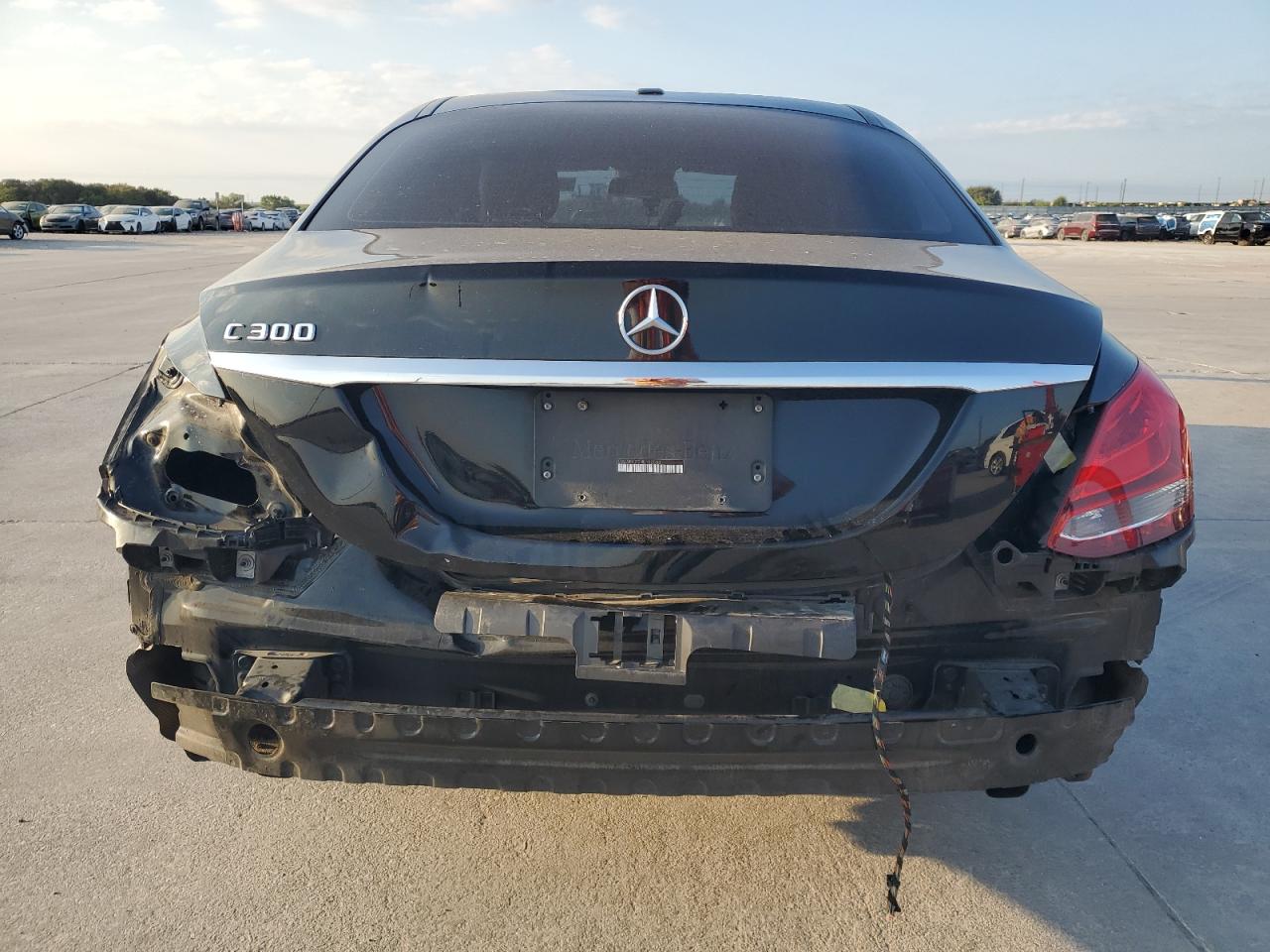 2017 Mercedes-Benz C 300 VIN: 55SWF4JB0HU192533 Lot: 71231254