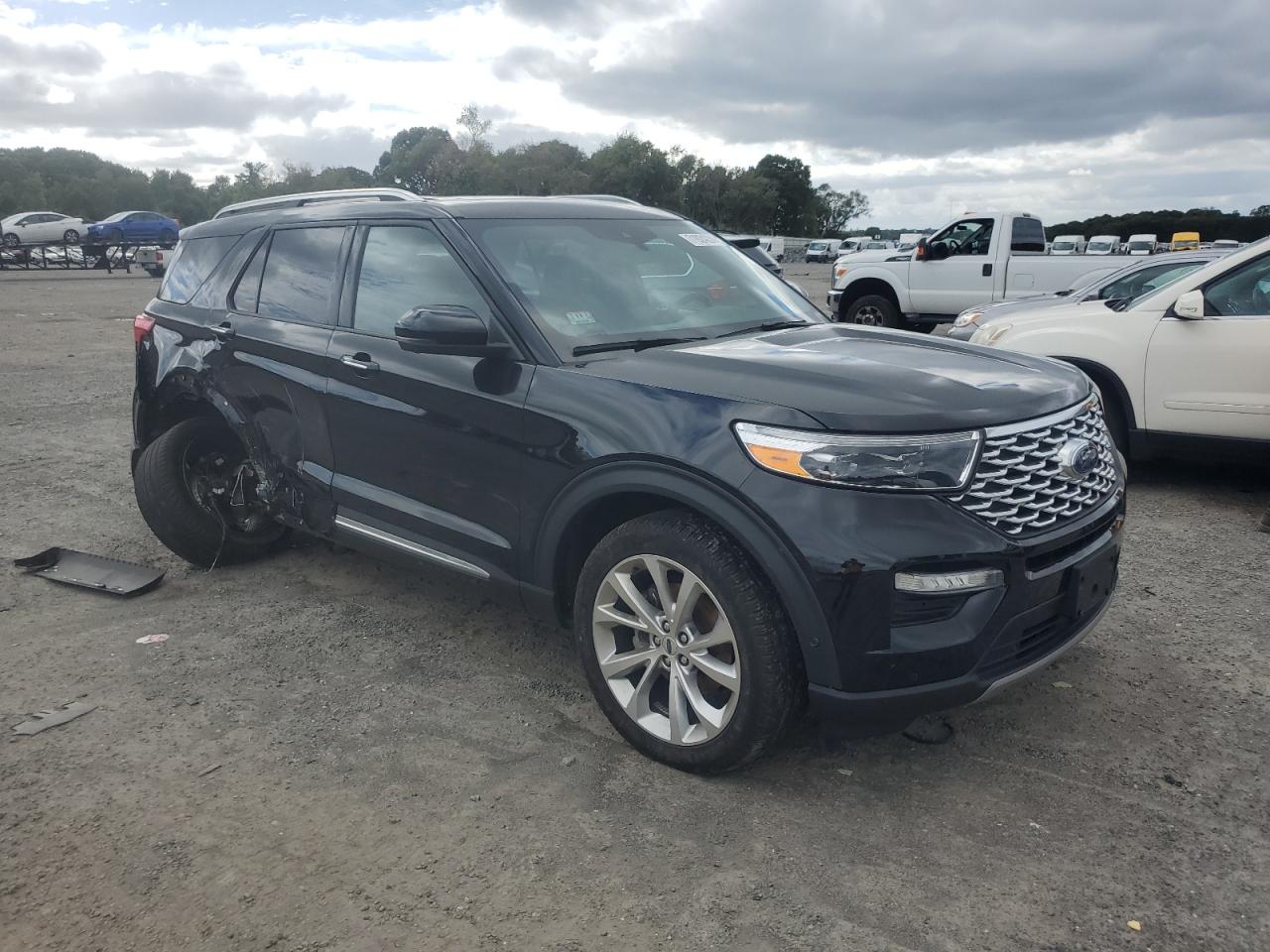 2021 Ford Explorer - Image 4