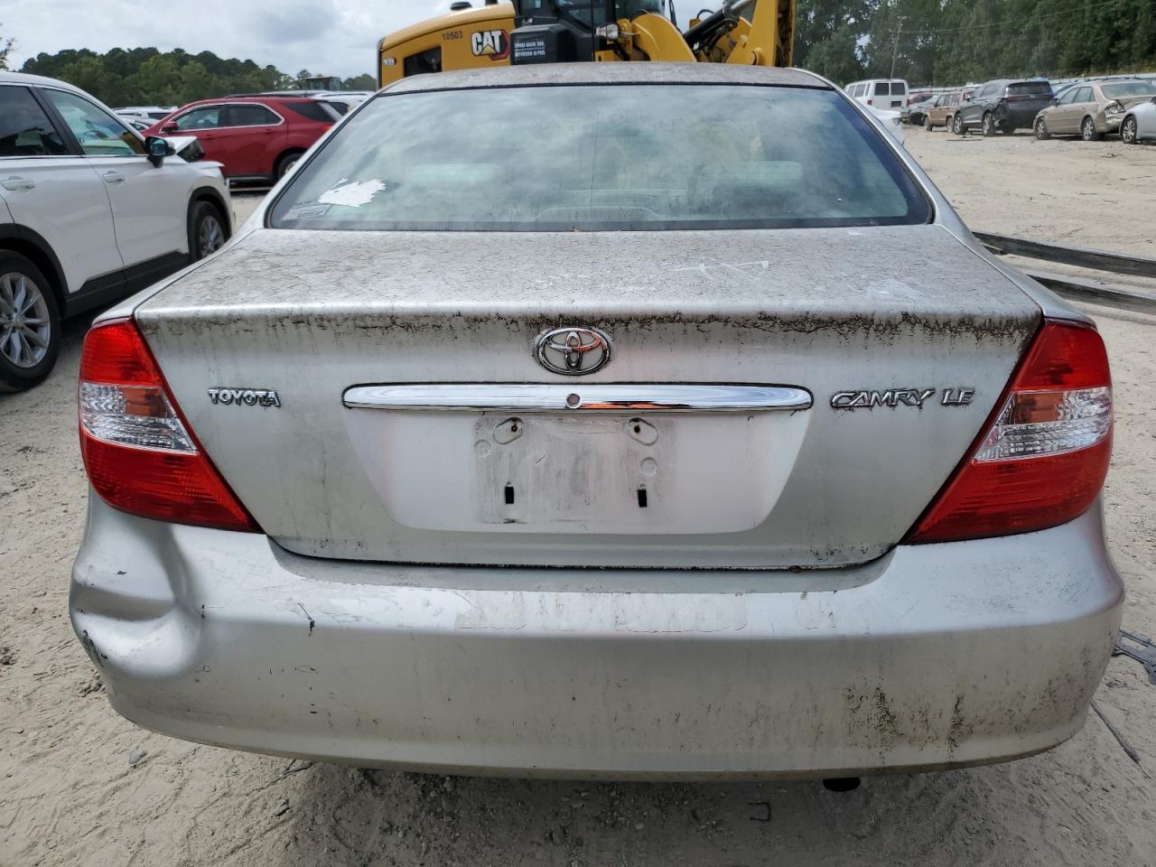 2004 Toyota Camry Le VIN: JTDBE32K440268999 Lot: 70320074