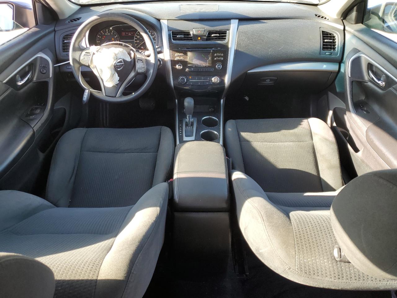2015 Nissan Altima - Image 8
