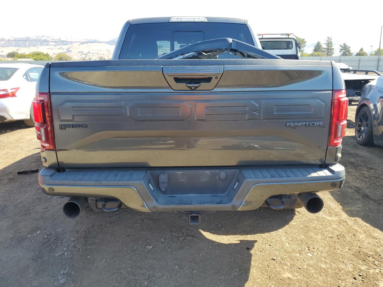1FTFW1RG2JFC37103 2018 Ford F150 Raptor