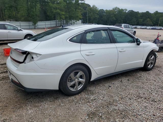 5NPEG4JA2NH133577 Hyundai Sonata SE 3