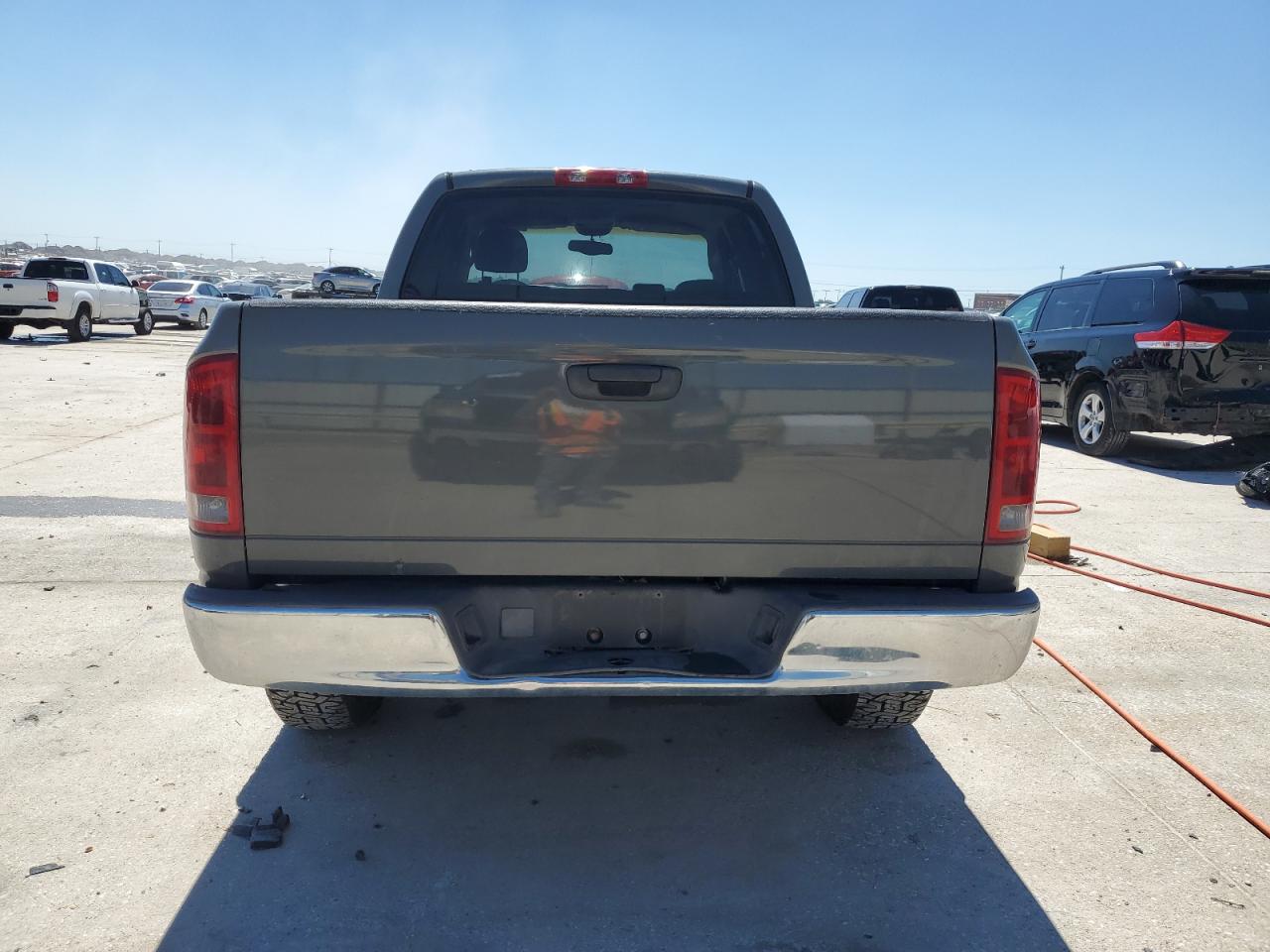 2002 Dodge Ram 1500 VIN: 1D7HA18Z32J266849 Lot: 70797894