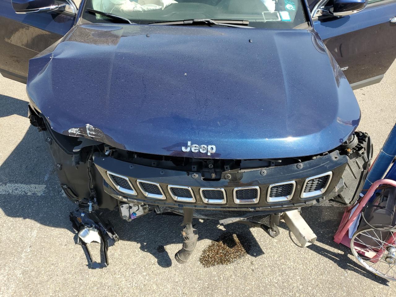 3C4NJDBB9JT400426 2018 Jeep Compass Latitude