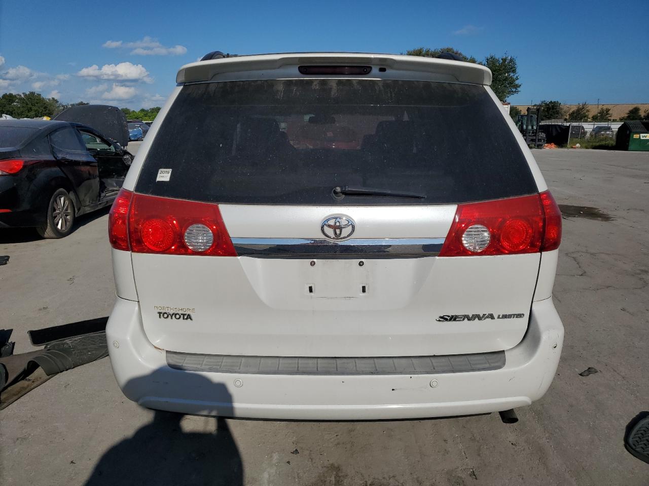 2008 Toyota Sienna Xle VIN: 5TDZK22C78S120875 Lot: 72642454