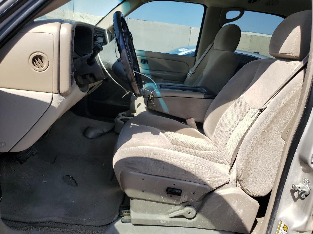 2005 Chevrolet Tahoe - Image 7