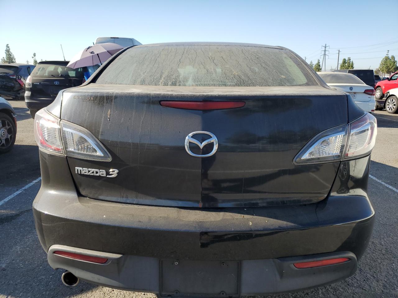 2011 Mazda 3 I VIN: JM1BL1VG6B1496351 Lot: 70212014