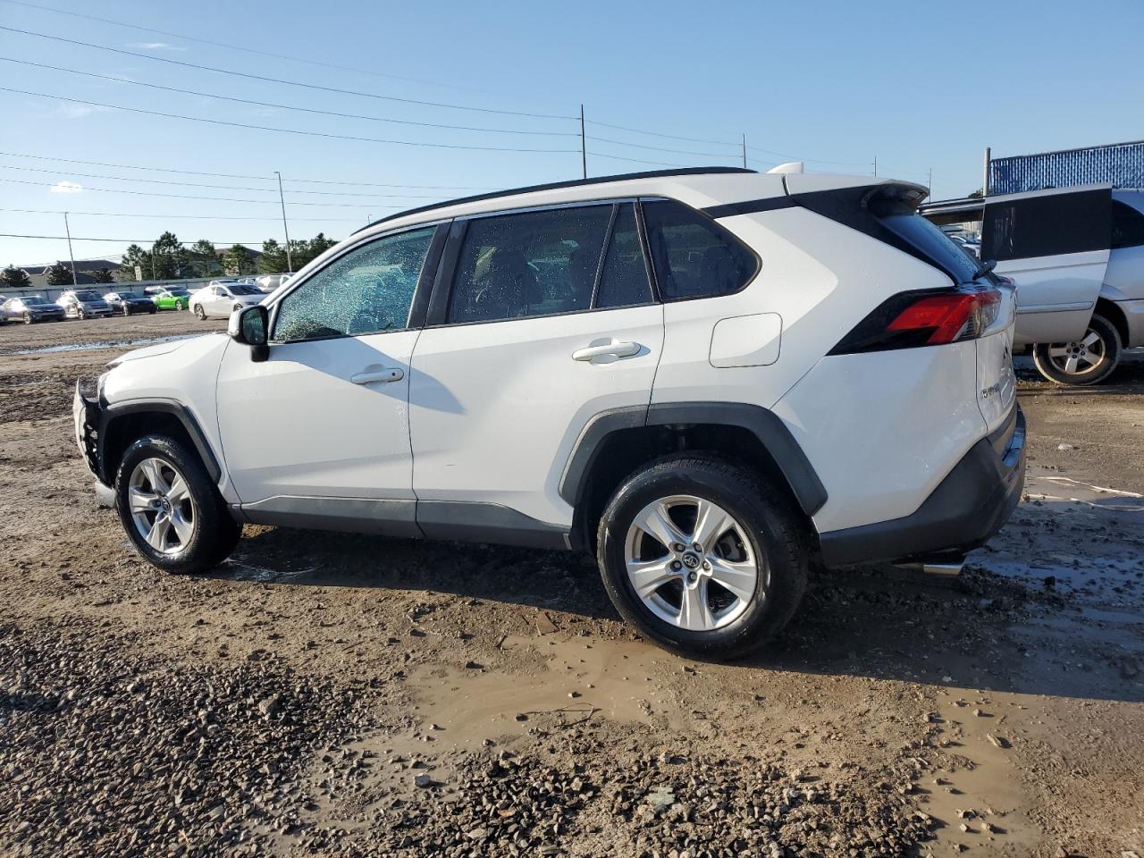 2T3W1RFV1KW005799 2019 TOYOTA RAV 4 - Image 2