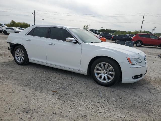 Седани CHRYSLER 300 2013 Білий