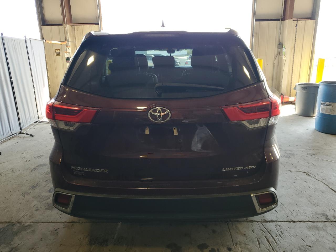 2018 Toyota Highlander Limited VIN: 5TDDZRFH9JS879991 Lot: 70999574