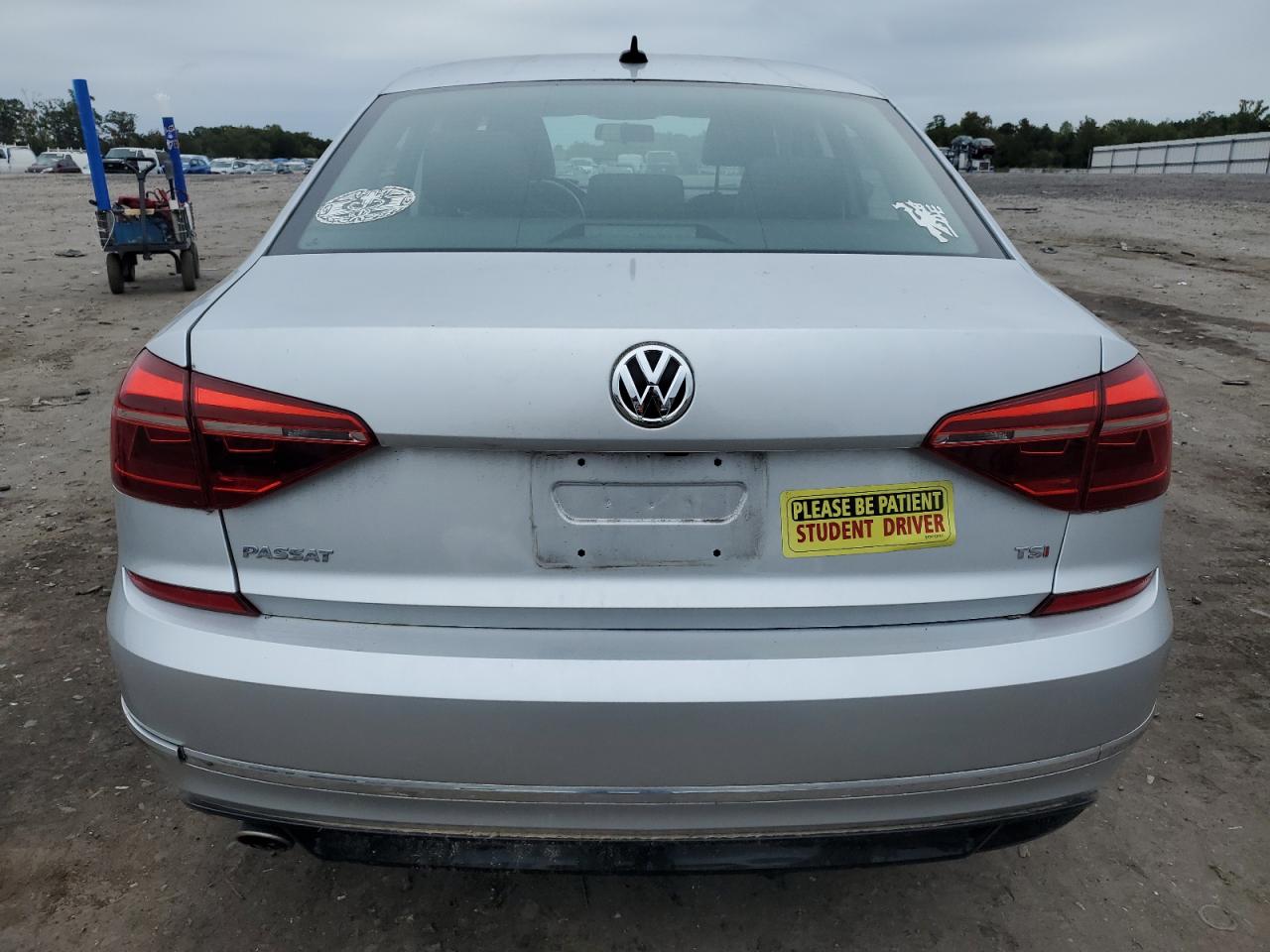 1VWDT7A36HC027558 2017 Volkswagen Passat R-Line