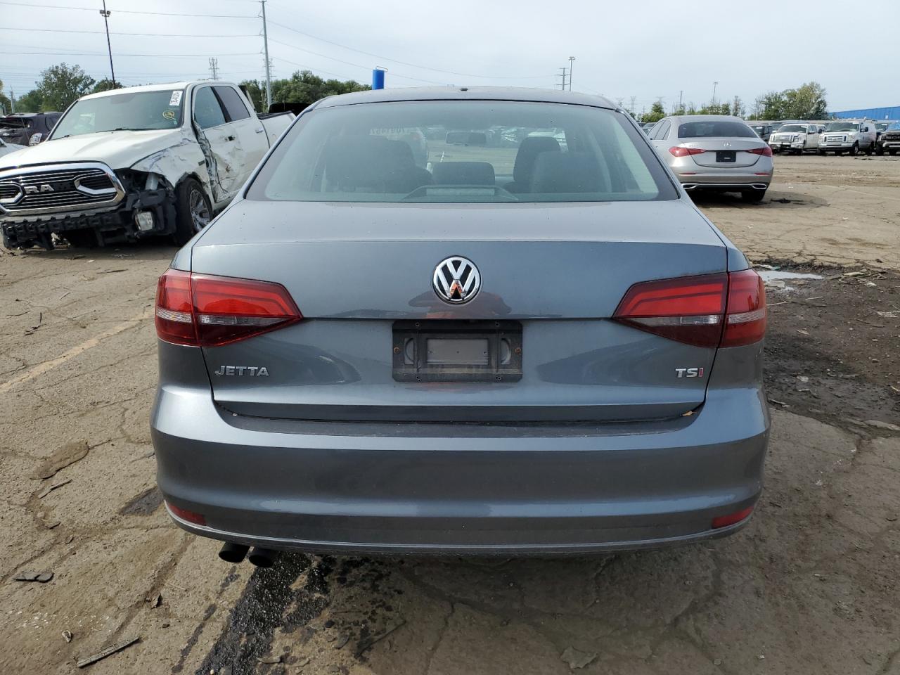 3VW167AJ8HM408626 2017 Volkswagen Jetta S