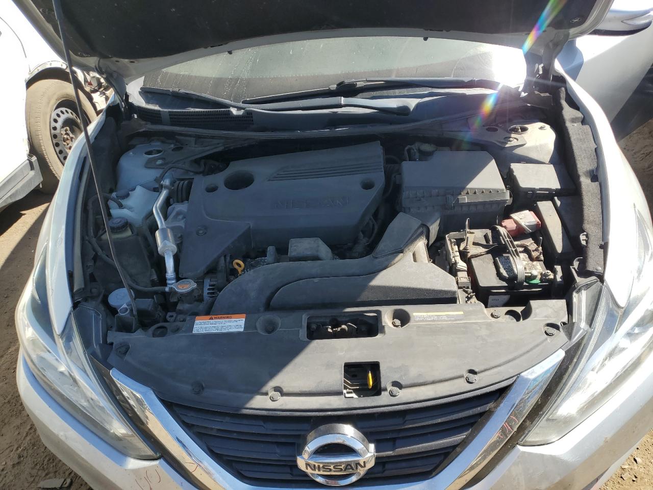 1N4AL3AP1JC250975 2018 Nissan Altima 2.5