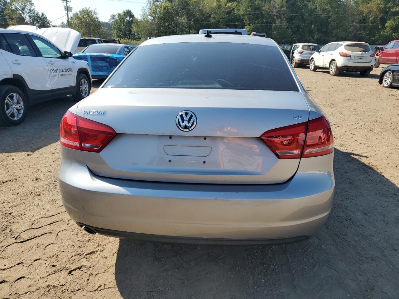 1VWBH7A37DC071068 2013 Volkswagen Passat Se