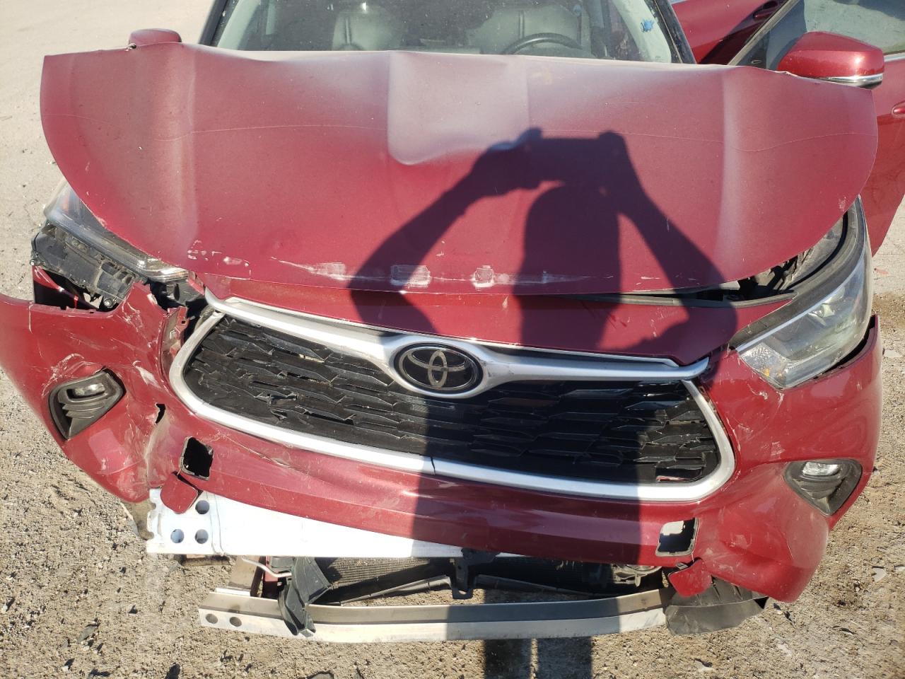 5TDGZRAH6MS522793 2021 Toyota Highlander Xle