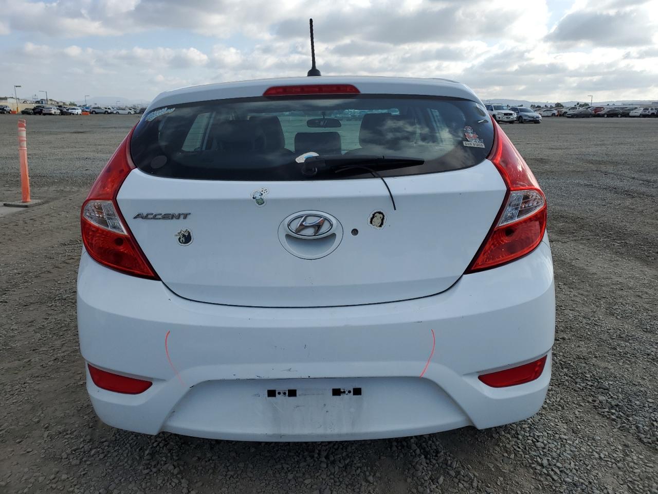 KMHCT5AE4HU337850 2017 Hyundai Accent Se