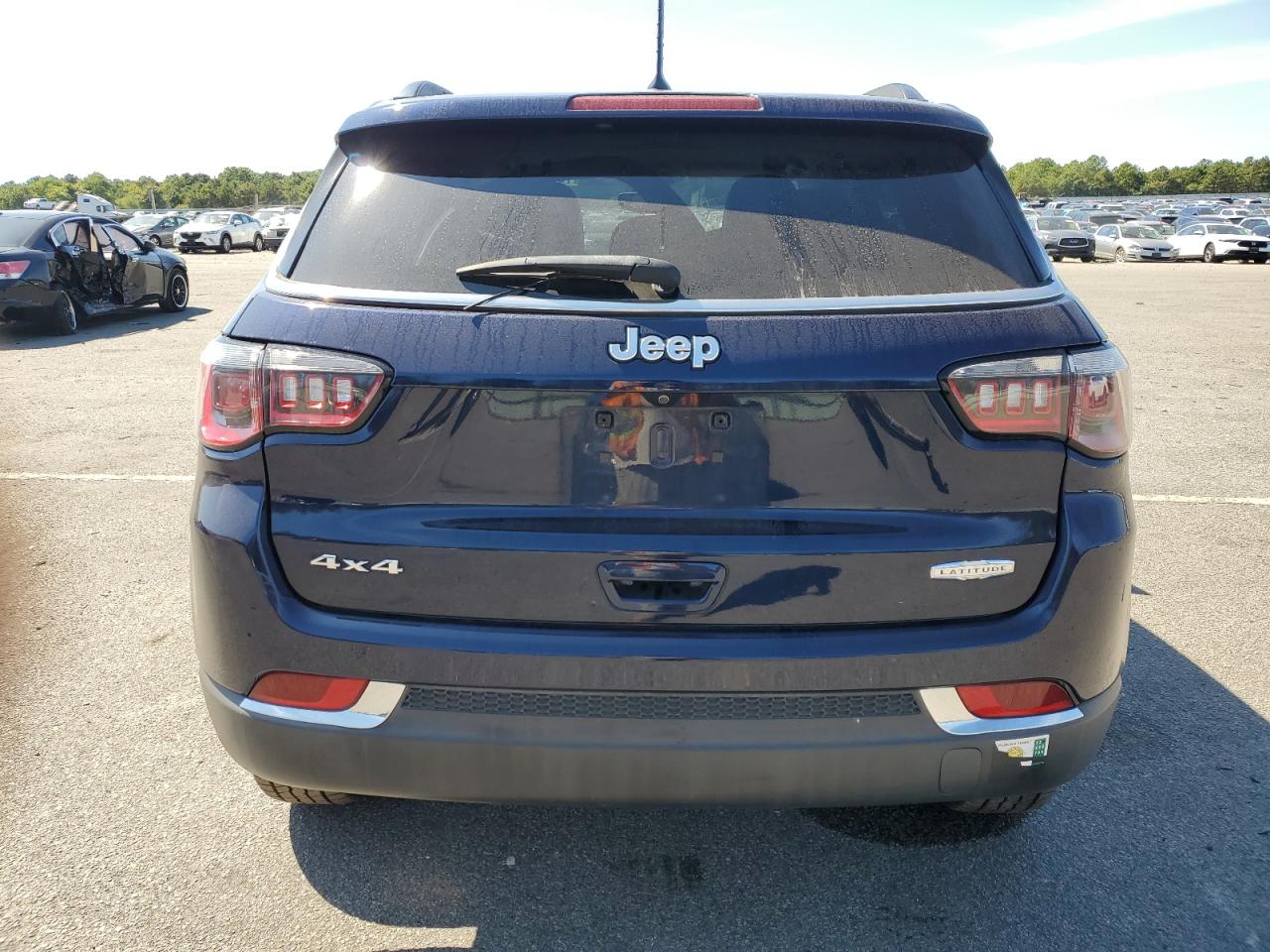 2018 Jeep Compass Latitude VIN: 3C4NJDBB9JT400426 Lot: 70770094