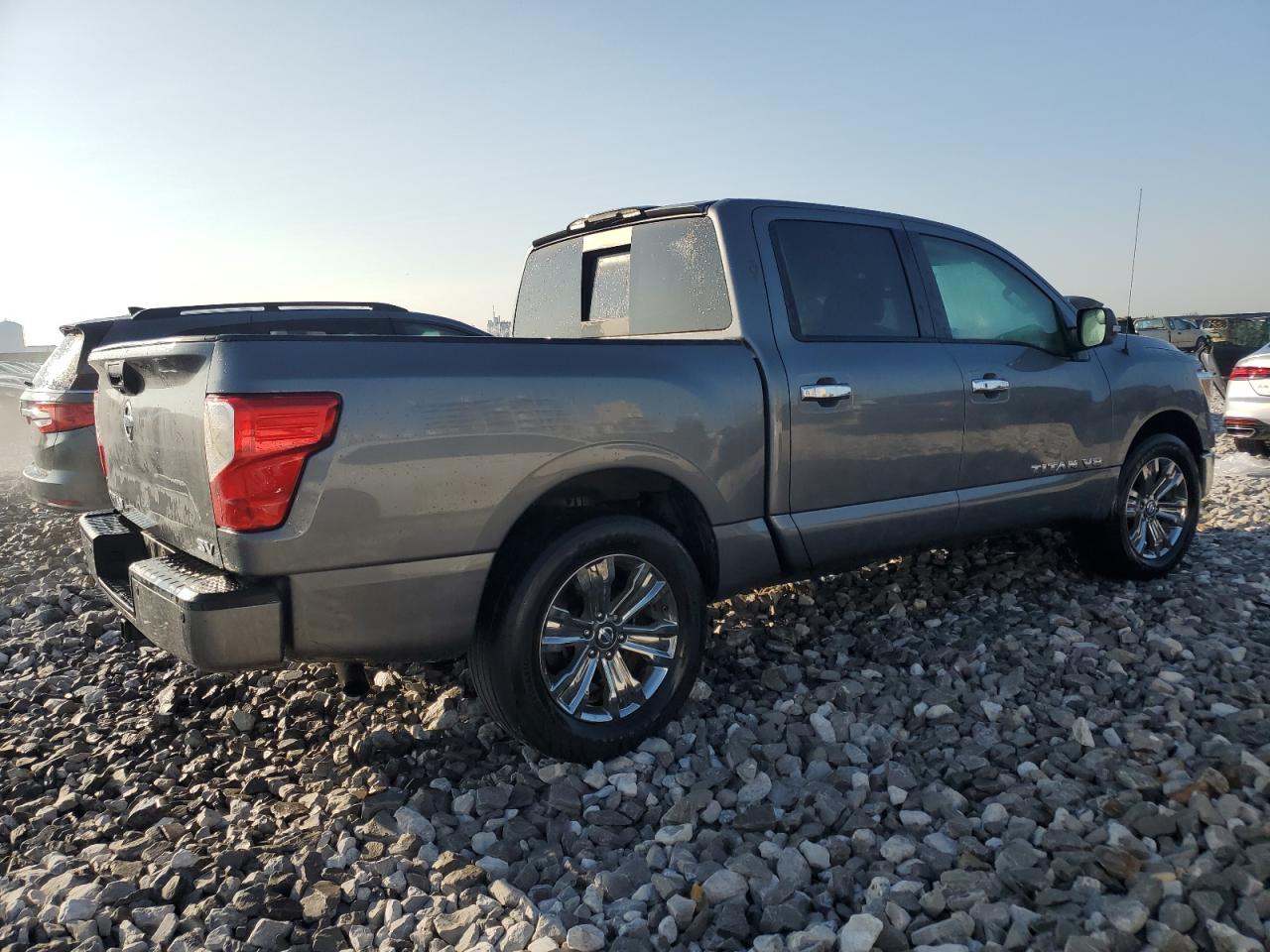 2018 Nissan Titan - Image 3