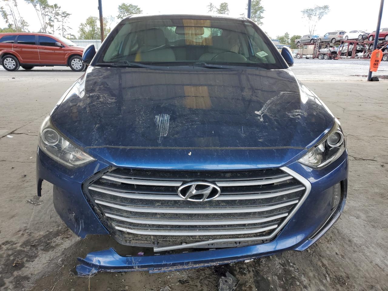 2018 Hyundai Elantra - Image 5