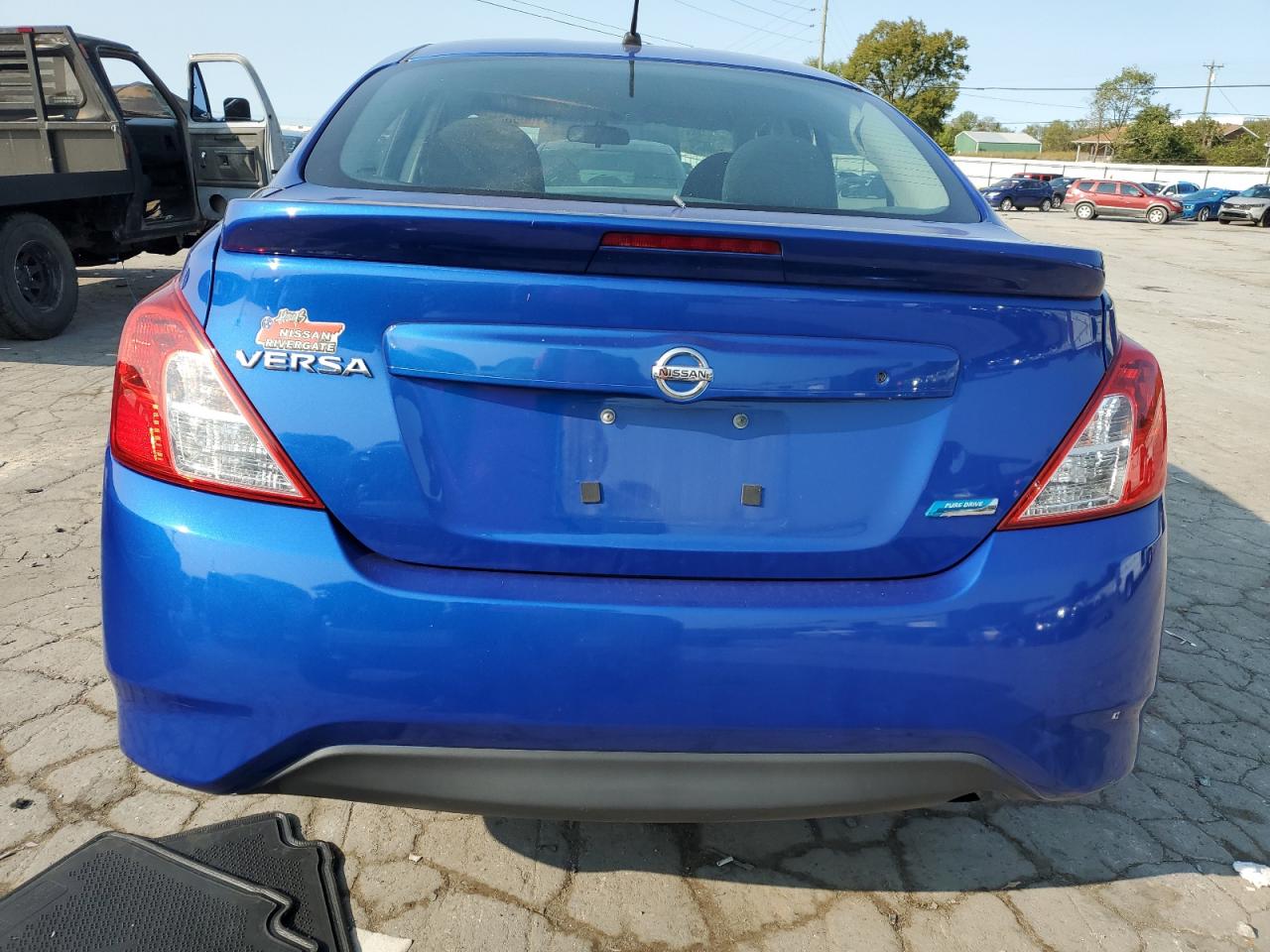 2015 Nissan Versa S VIN: 3N1CN7AP9FL914233 Lot: 71000384