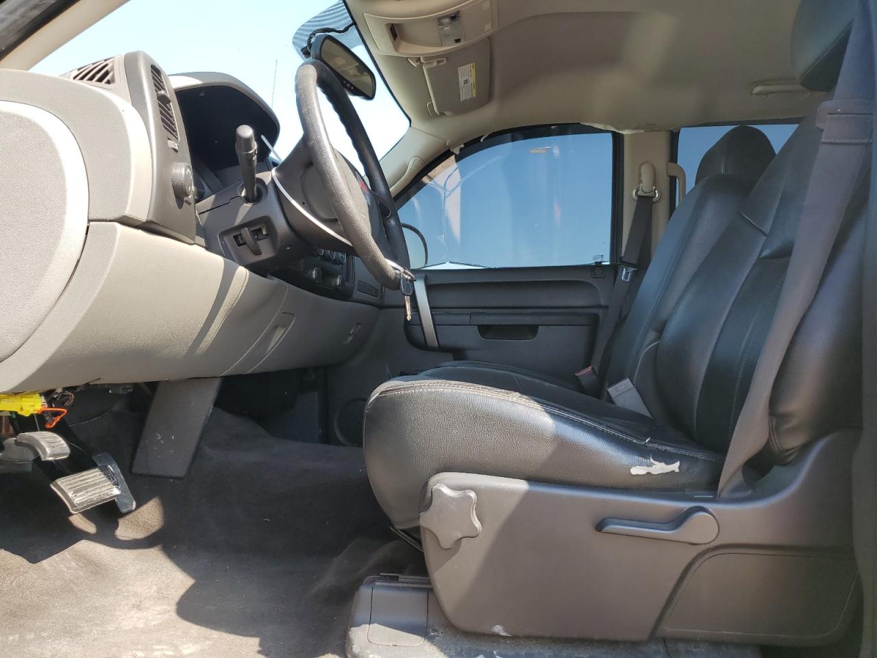 2011 Chevrolet Silverado C1500 Ls VIN: 3GCPCREA2BG398063 Lot: 75224174