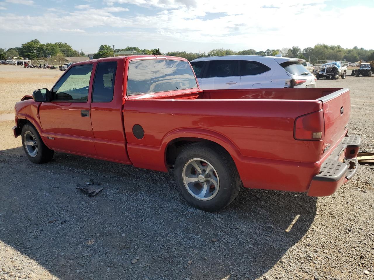 2003 Chevrolet S-10 Pickup - Image 2