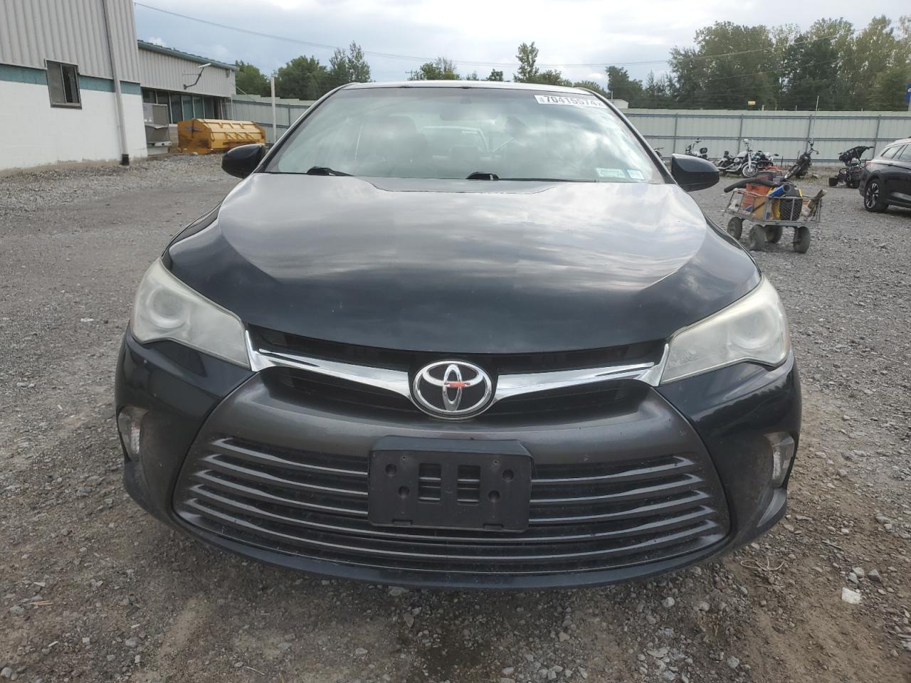 2015 Toyota Camry Le VIN: 4T4BF1FK3FR490166 Lot: 70415574