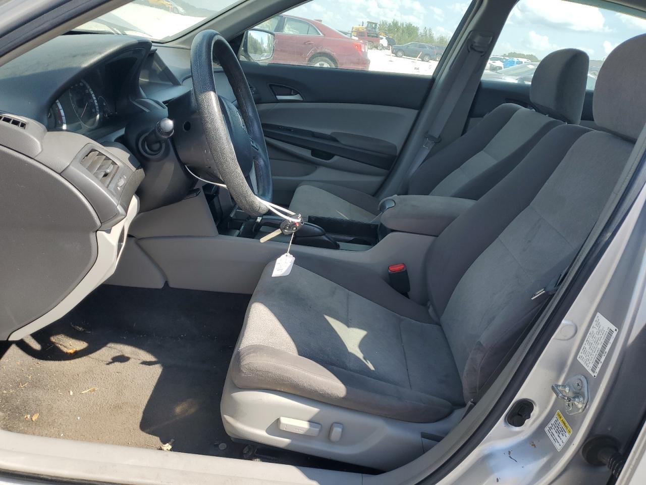 2009 Honda Accord - Image 7