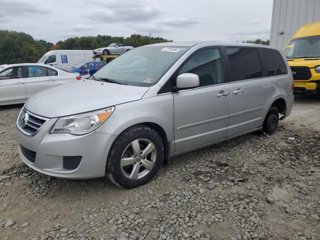 2009 Volkswagen Routan Se