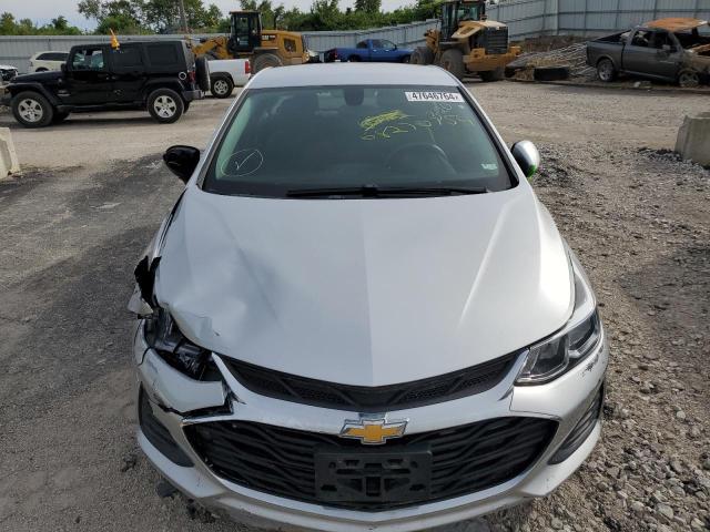  CHEVROLET CRUZE 2019 Серебристый