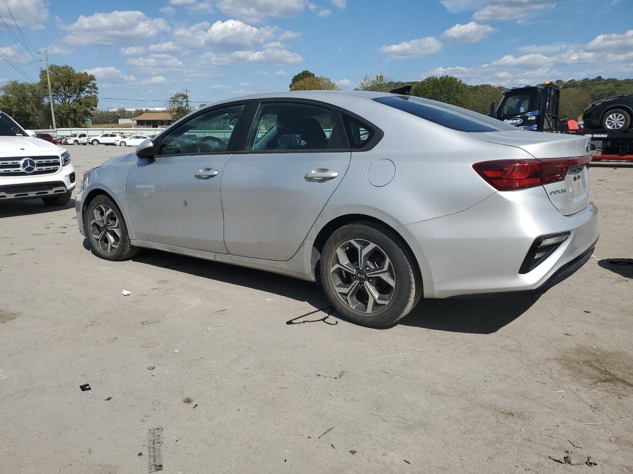 2021 Kia Forte - Image 2