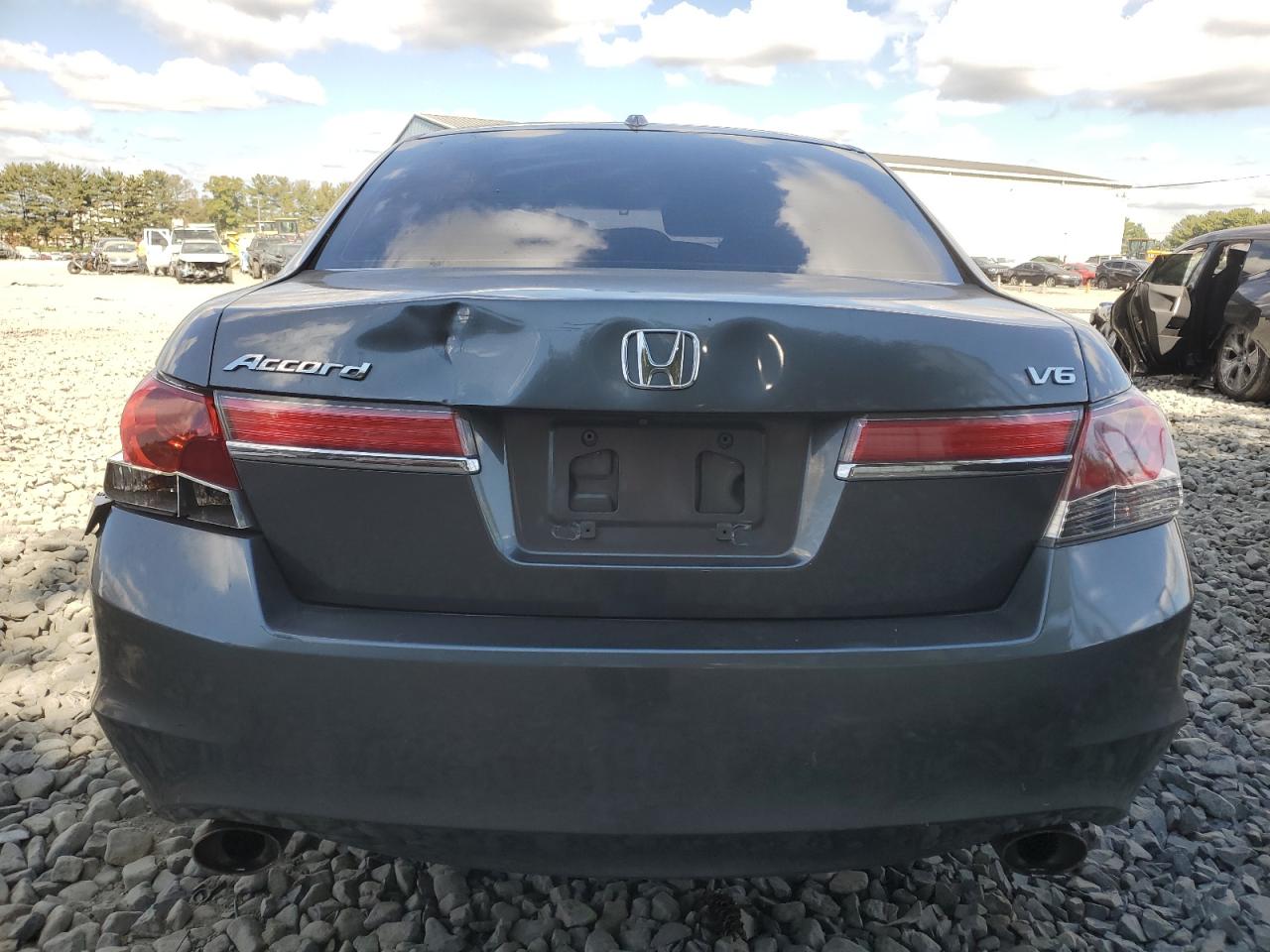 1HGCP3F87BA013267 2011 Honda Accord Exl