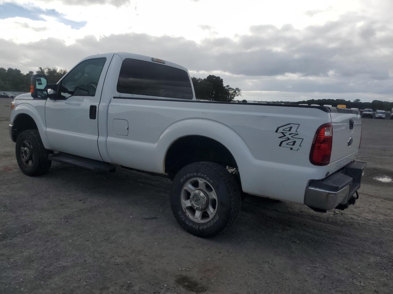 1FTBF2B65FEA61358 2015 FORD F250 - Image 2