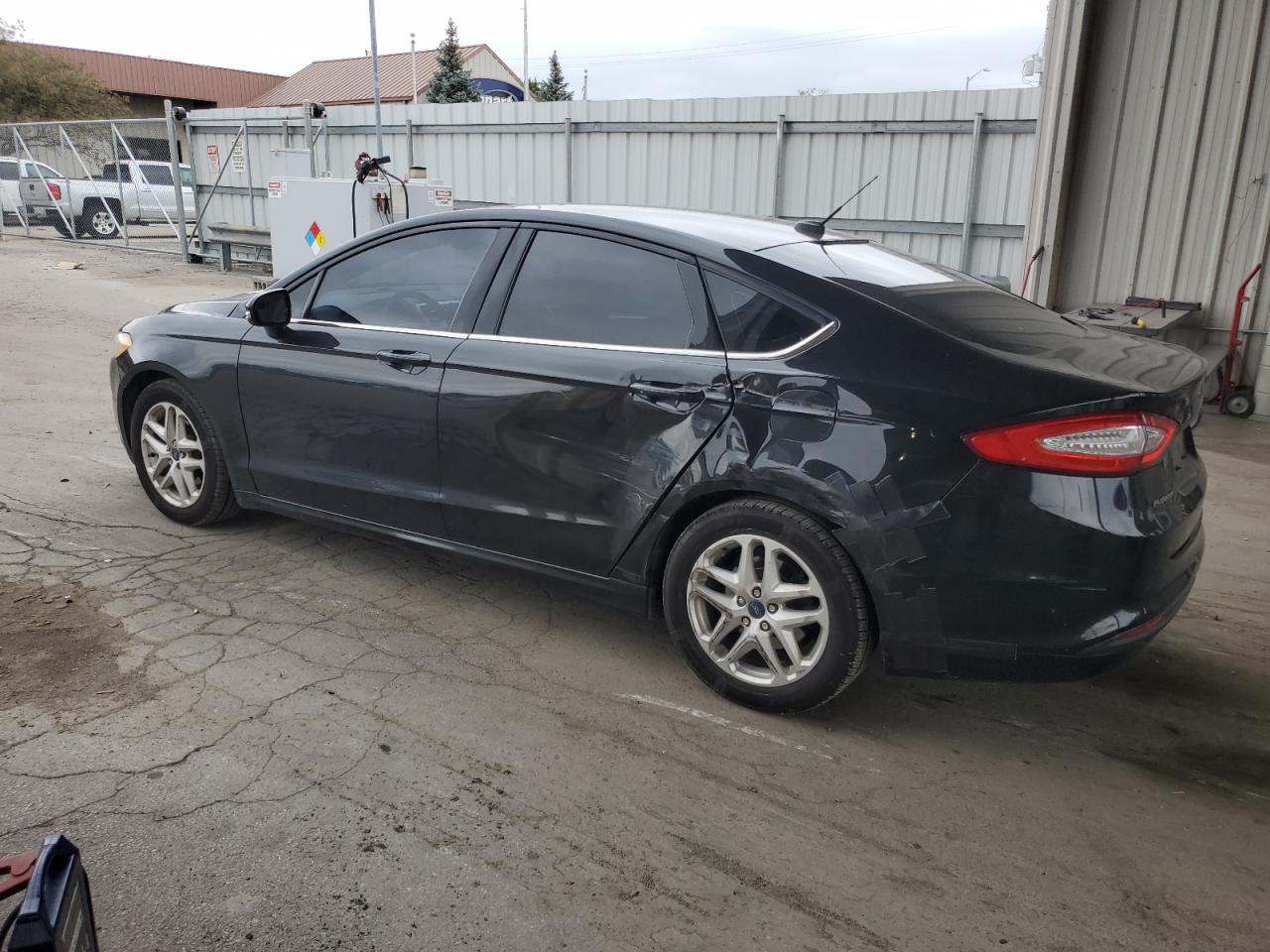 3FA6P0H7XFR151952 2015 FORD FUSION - Image 2