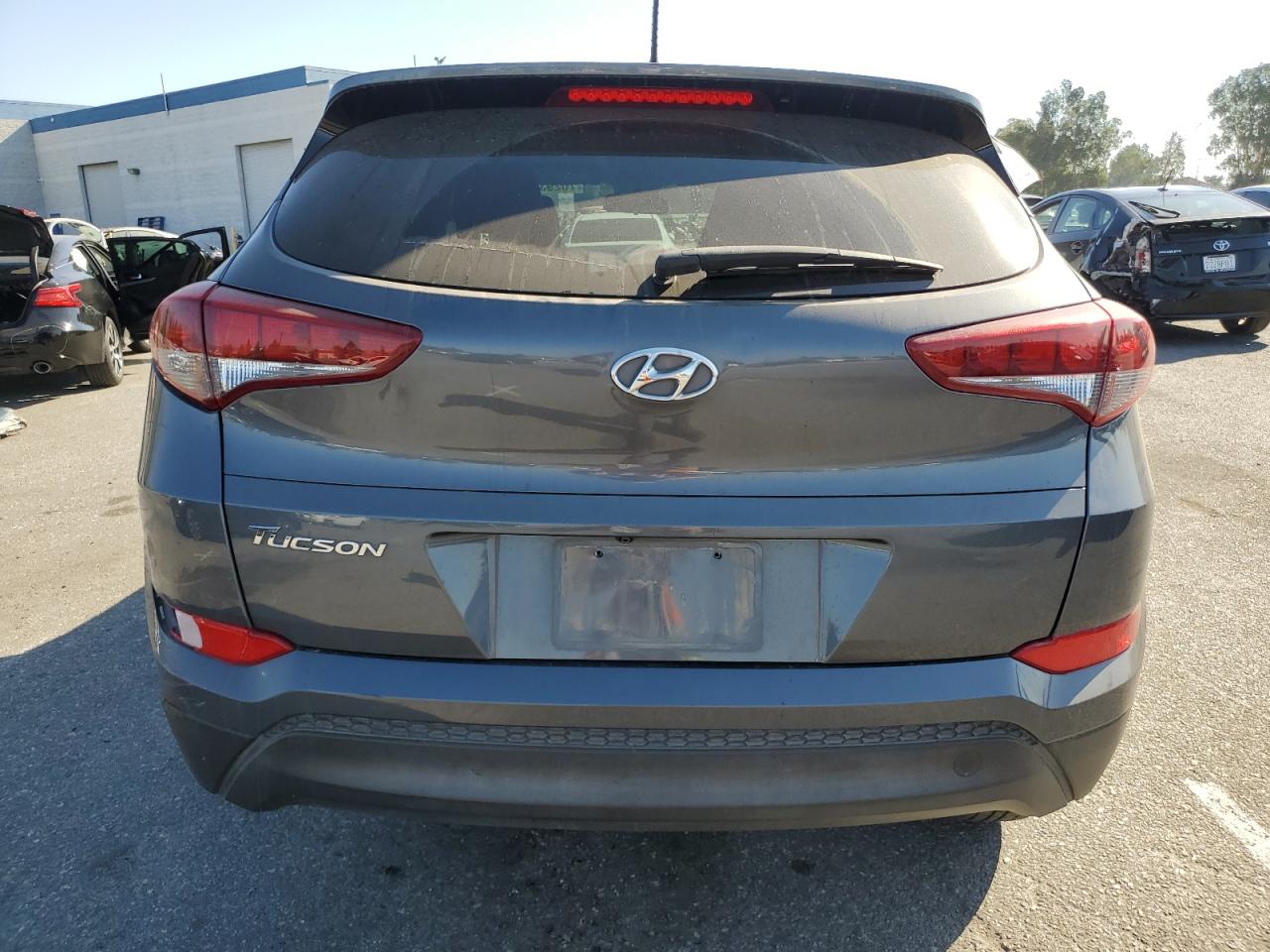 2017 Hyundai Tucson Se VIN: KM8J23A49HU488172 Lot: 70293334