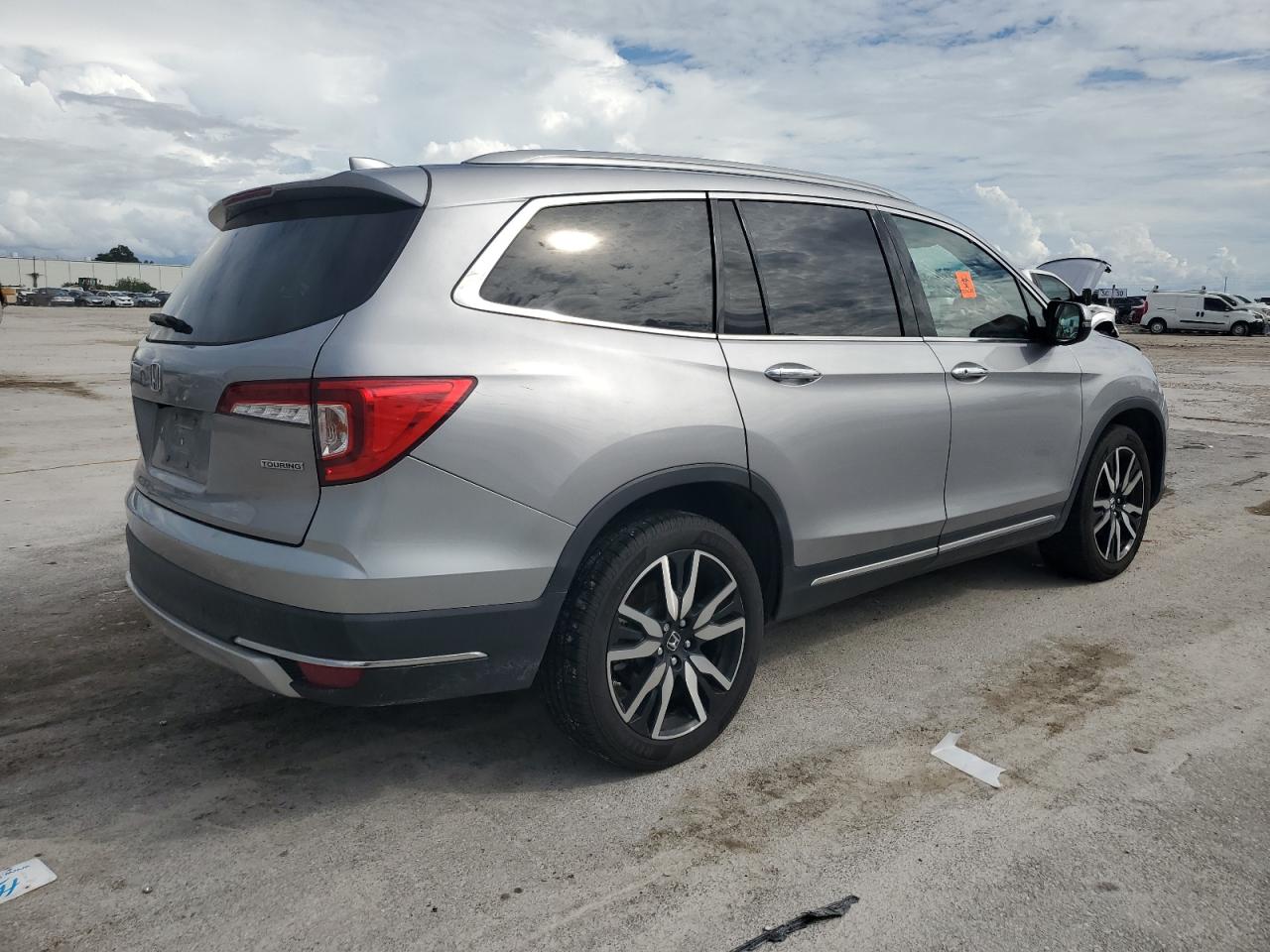 2021 Honda Pilot Touring VIN: 5FNYF5H92MB033378 Lot: 70903594