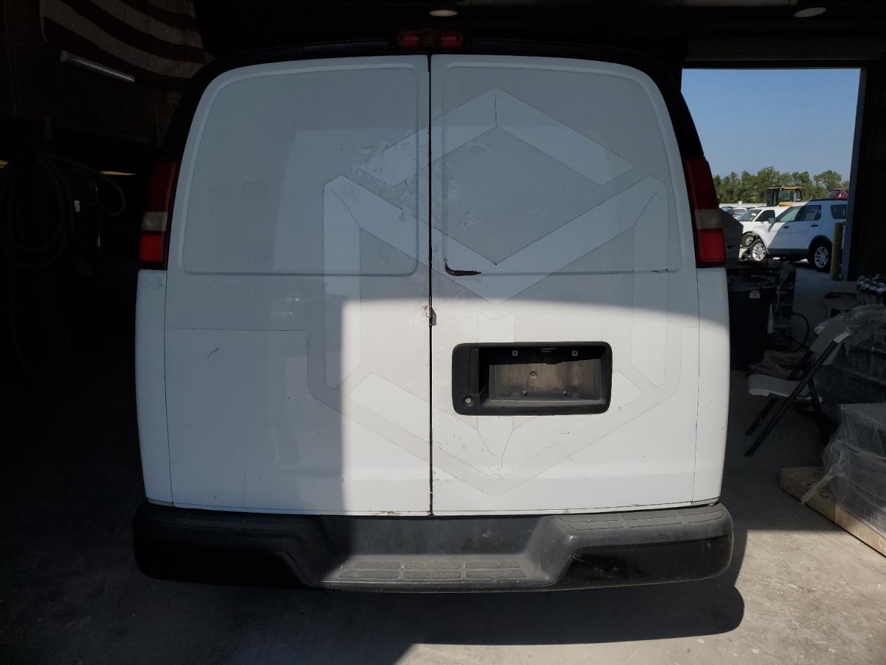 VIN 1GCZGHFG8G1133888 2016 CHEVROLET EXPRESS no.6