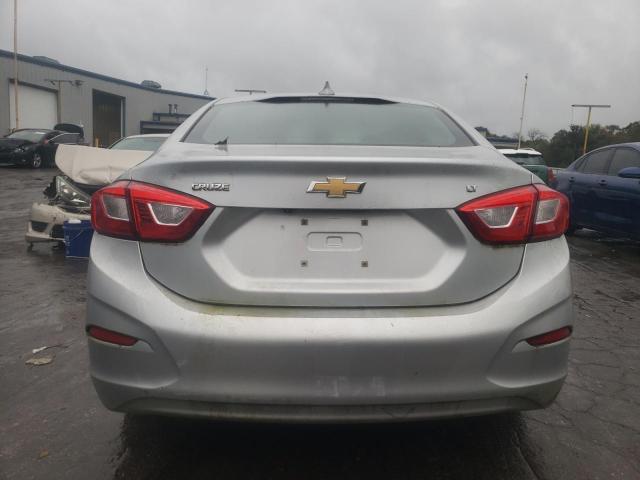  CHEVROLET CRUZE 2018 Srebrny