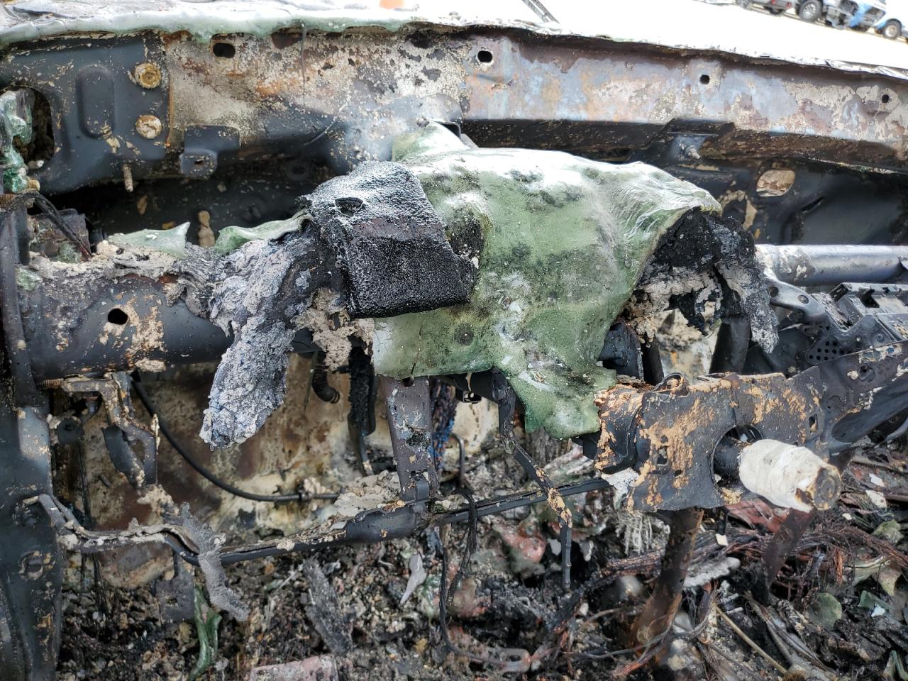 2004 Toyota Camry Le VIN: 4T1BE32K44U792254 Lot: 70378234