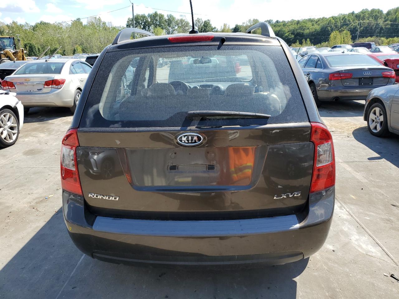 2009 Kia Rondo Lx VIN: KNAFG526097251963 Lot: 72342404