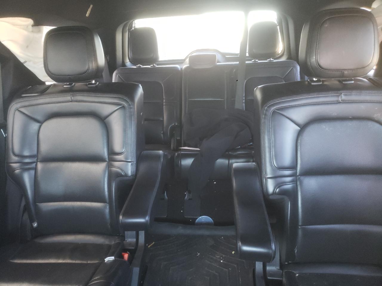 2020 Lincoln Navigator - Image 10
