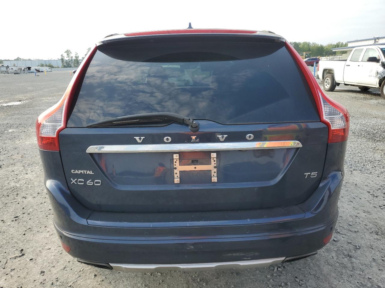 YV440MDK7F2729806 2015 Volvo Xc60 T5 Premier