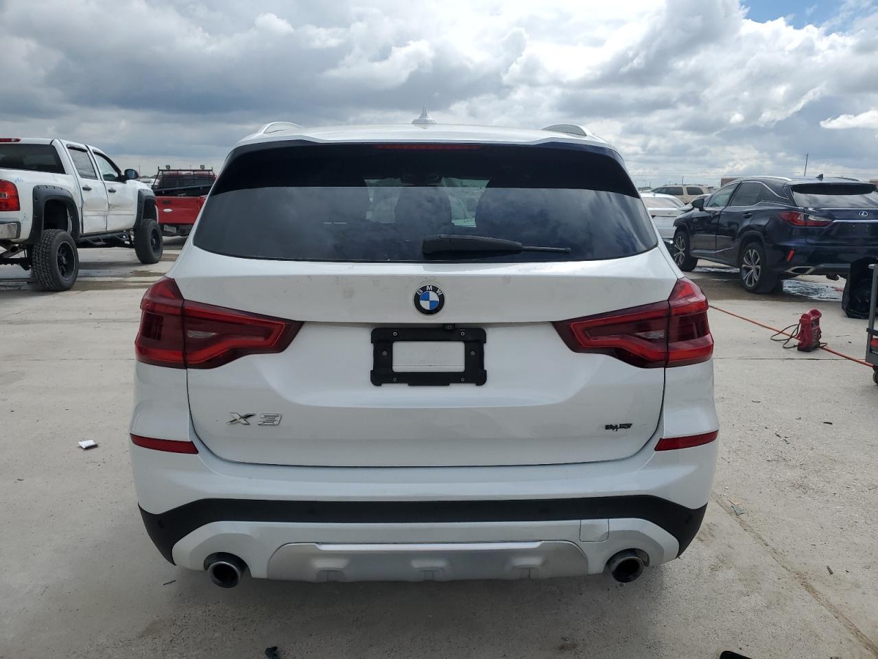 5UXTR7C56KLE94581 2019 BMW X3 Sdrive30I