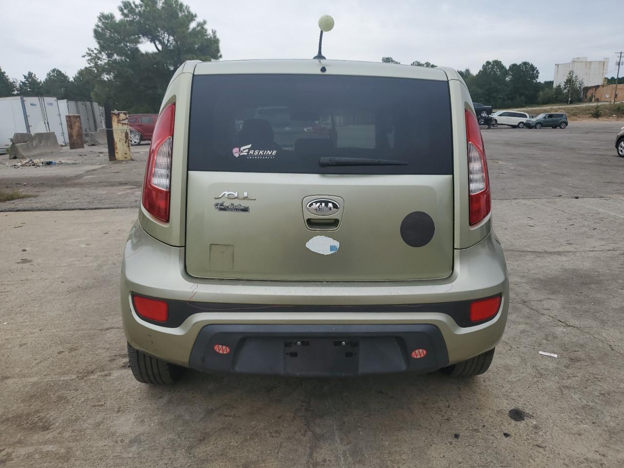 KNDJT2A69D7518096 2013 Kia Soul +