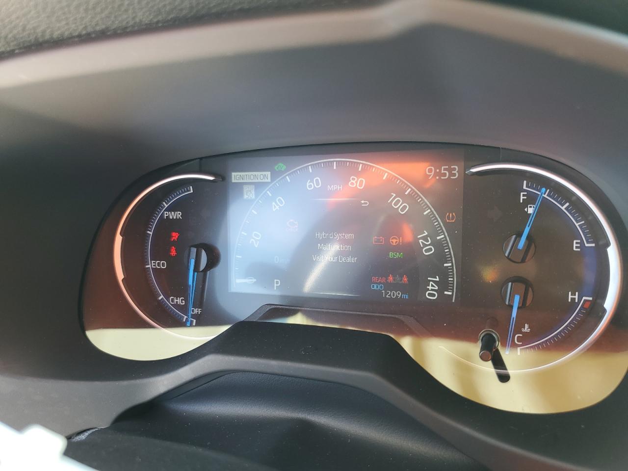 2024 Toyota RAV 4 - Image 9