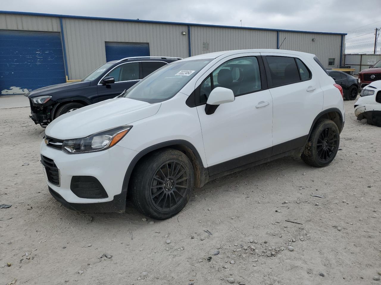 3GNCJKSB8KL145594 2019 CHEVROLET TRAX - Image 1