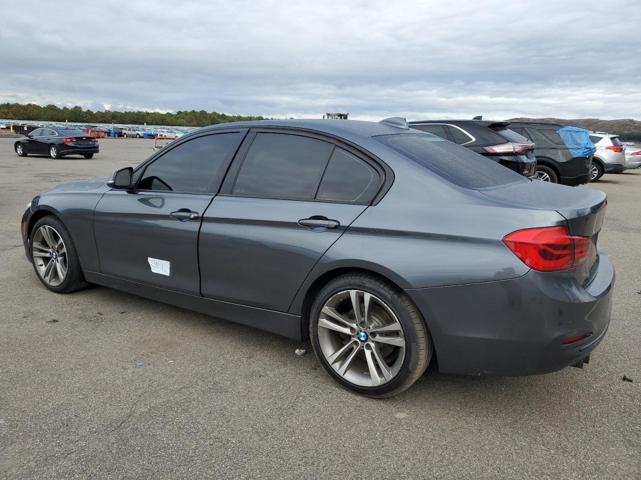 WBA8E3G59GNU05730 2016 BMW 3 SERIES - Image 2